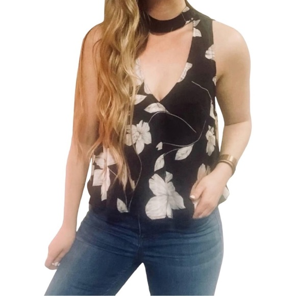 Show Me Your Mumu Casey Collar Top Floral Black Large halter romantic - Picture 2 of 10